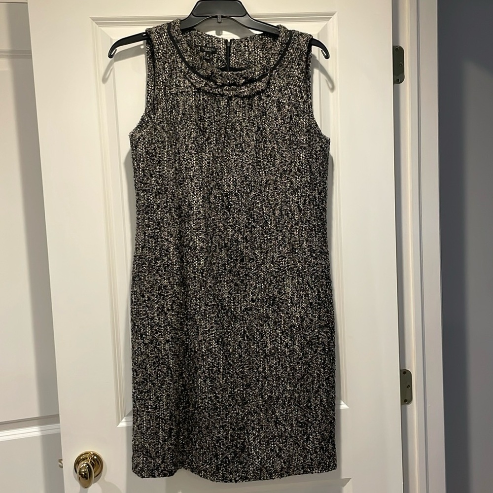 Talbots size 16 Wool, Acrylic , Nylon Poly lined tweed sheath dress